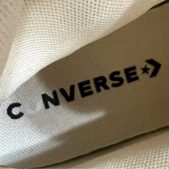 Converse Chuck Taylor Butterfly Embroidered High Top Canvas Sneakers Women’s 6 - Picture 15 of 16